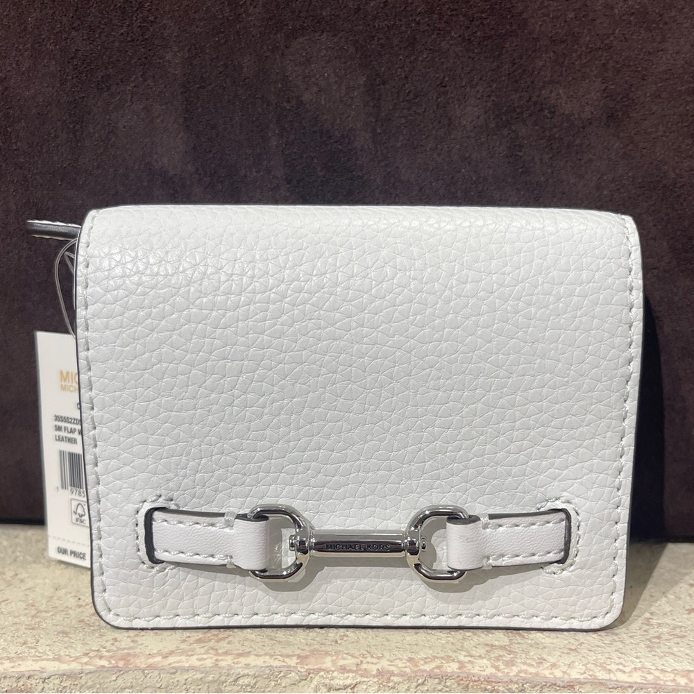 MICHAEL KORS Carson Small Pebbled Leather Wallet
Optic White 
NWT - Picture 5 of 16